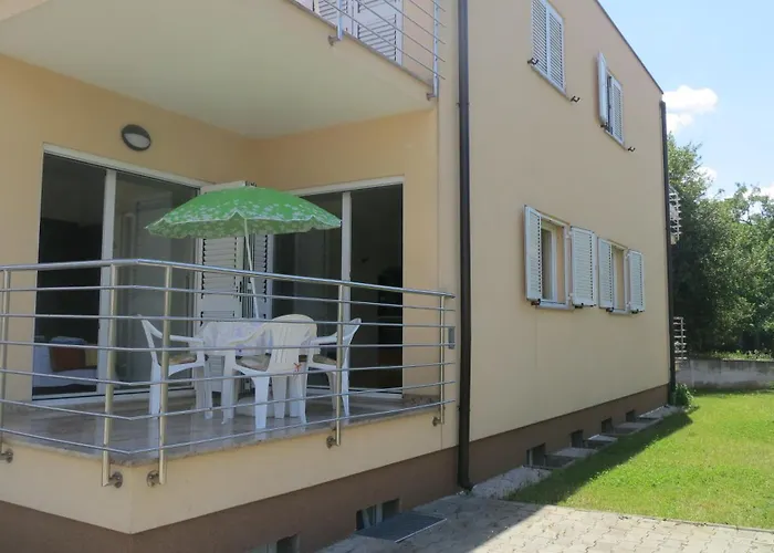 Apartament Davor